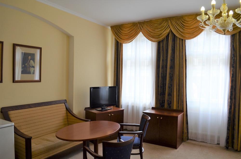 Hotel Petr Karlsbad Exteriör bild